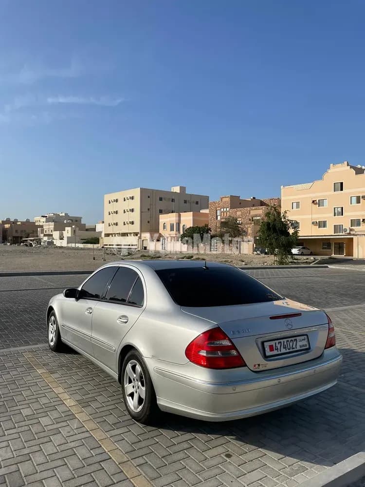 Used Mercedes-Benz E-Class 2005
