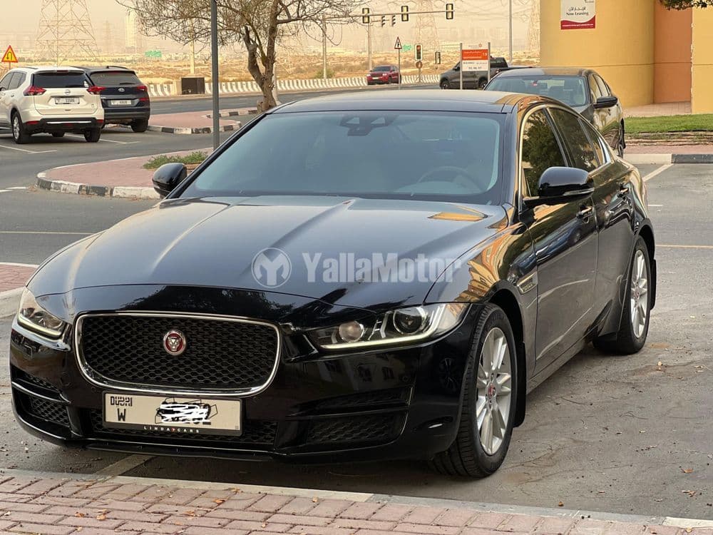 Used Jaguar XE 2.0T Prestige 200 PS 2017