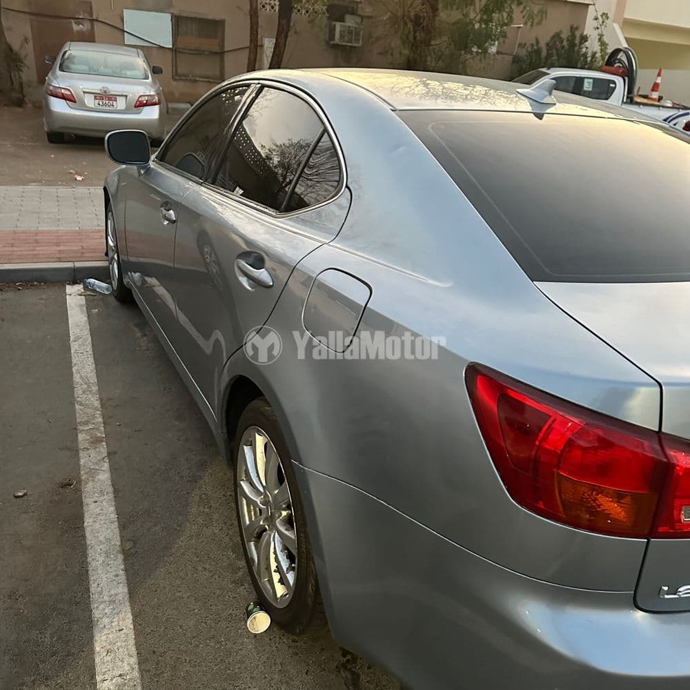 مستعملة لكزس IS250 2007