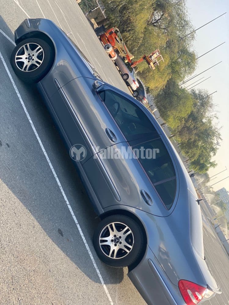 مرسيدس بنز E320 2006 مستعملة