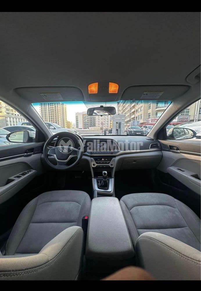 مستعملة هيونداي إلانترا 2.0L GL 2017