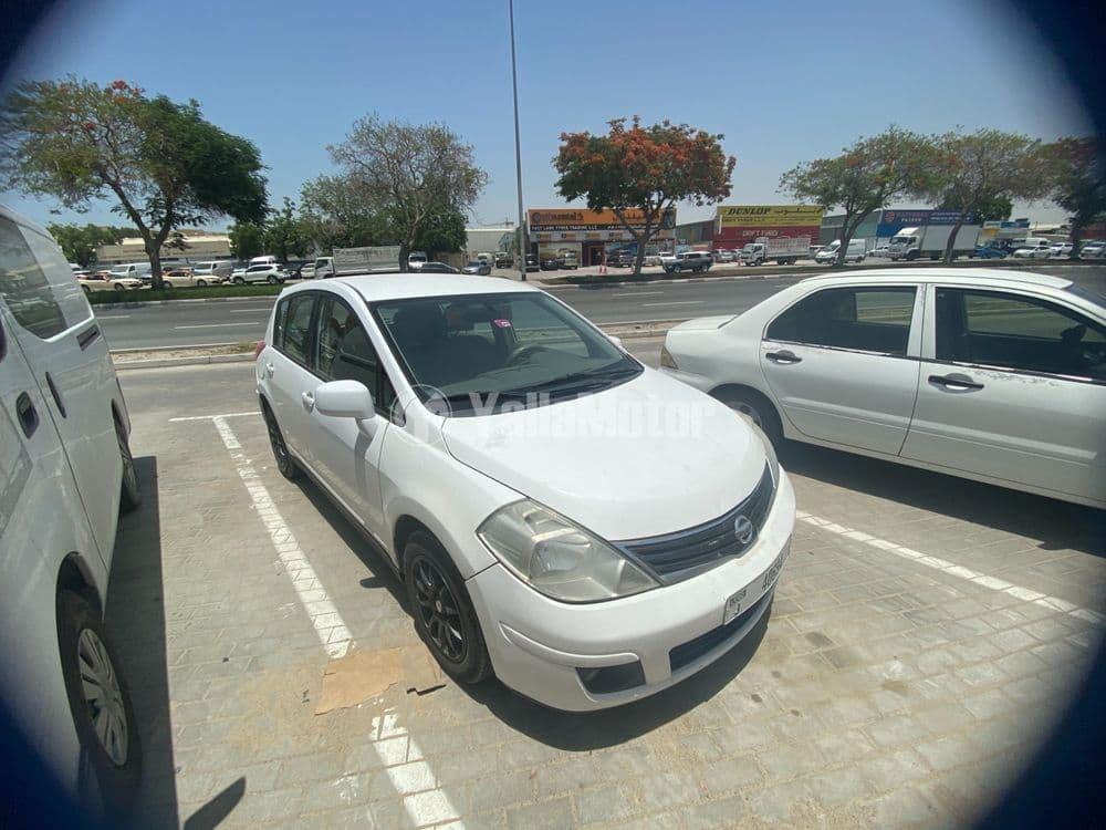 Used Nissan Tiida 1.8 Hatchback 2011