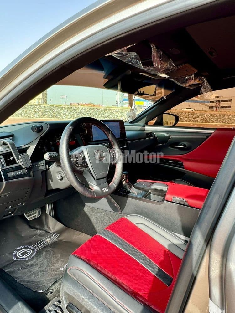 لكزس إي أس 350 4 door 3.5L 2022 مستعملة