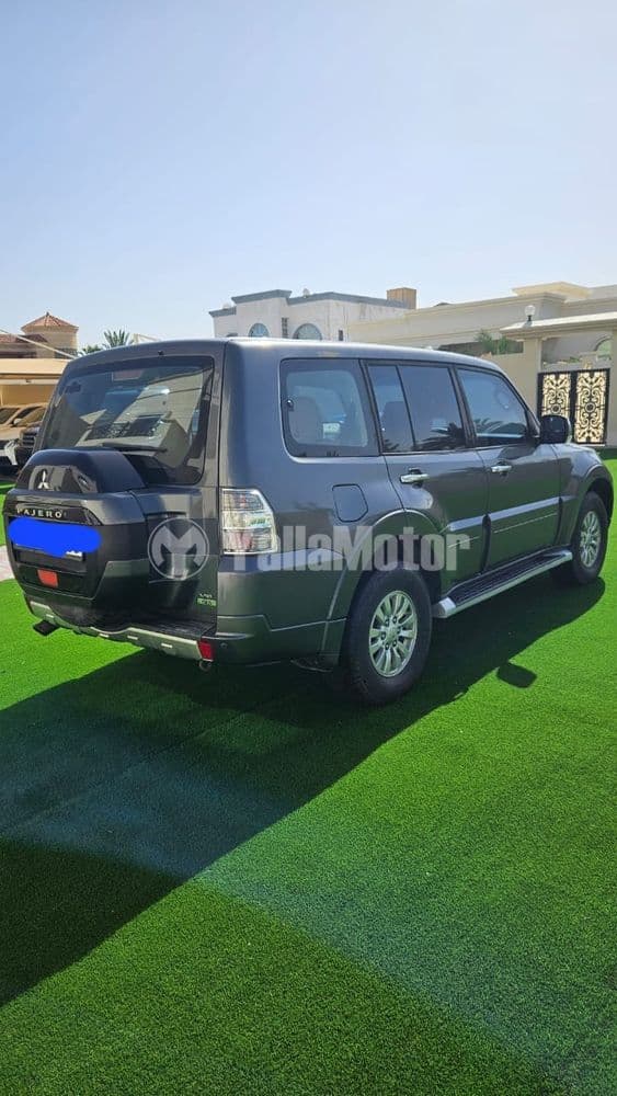 ميتسوبيشي باجيرو GLS V6 2015 مستعملة