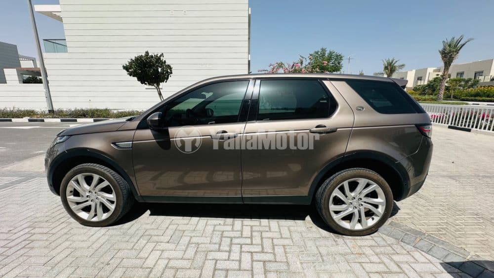 لاند روفر ديسكفري سبورت HSE Luxury 2015 مستعملة