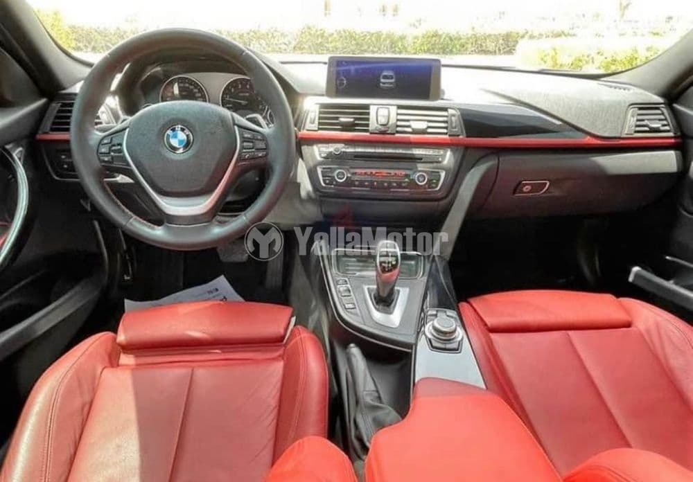مستعملة بي إم دبليو الفئة الثالثة 320i 2014