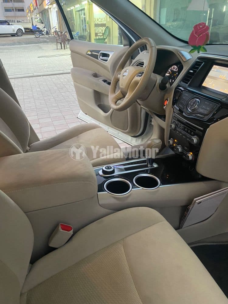 نيسان باثفايندر 3.5L S 4WD 2015 مستعملة