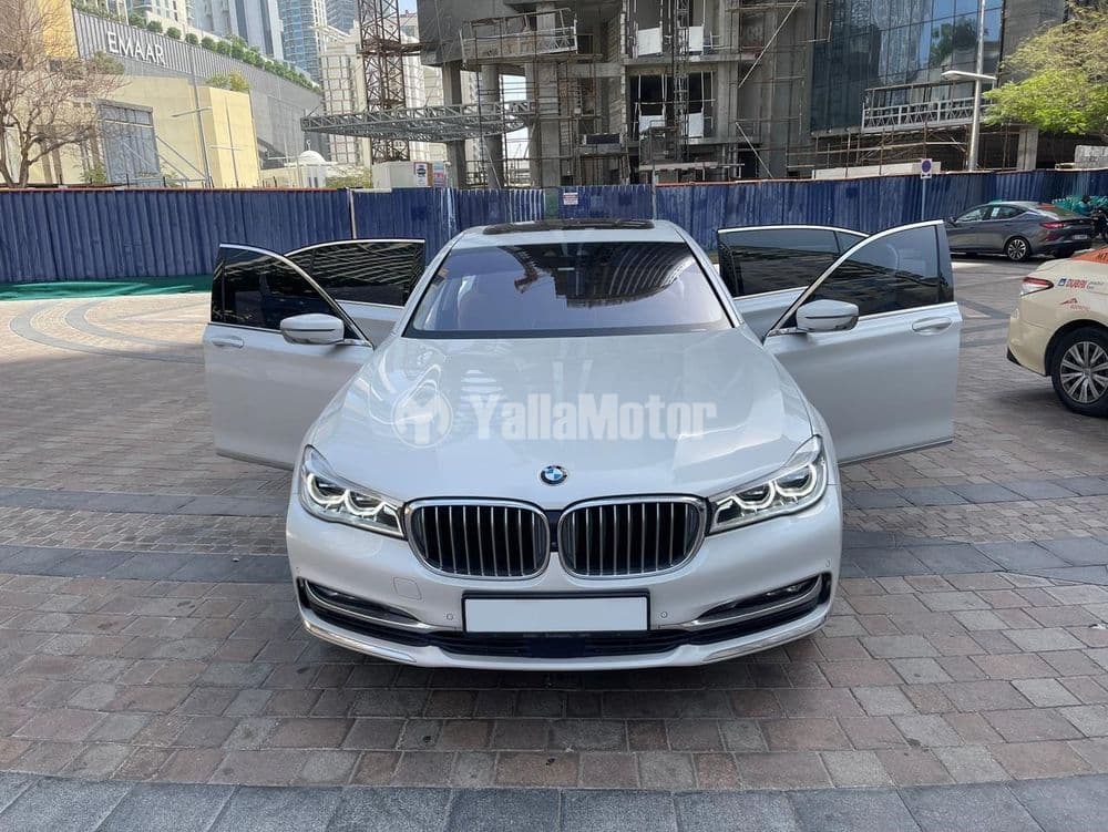بي إم دبليو الفئة السابعة 740Li 2016 مستعملة