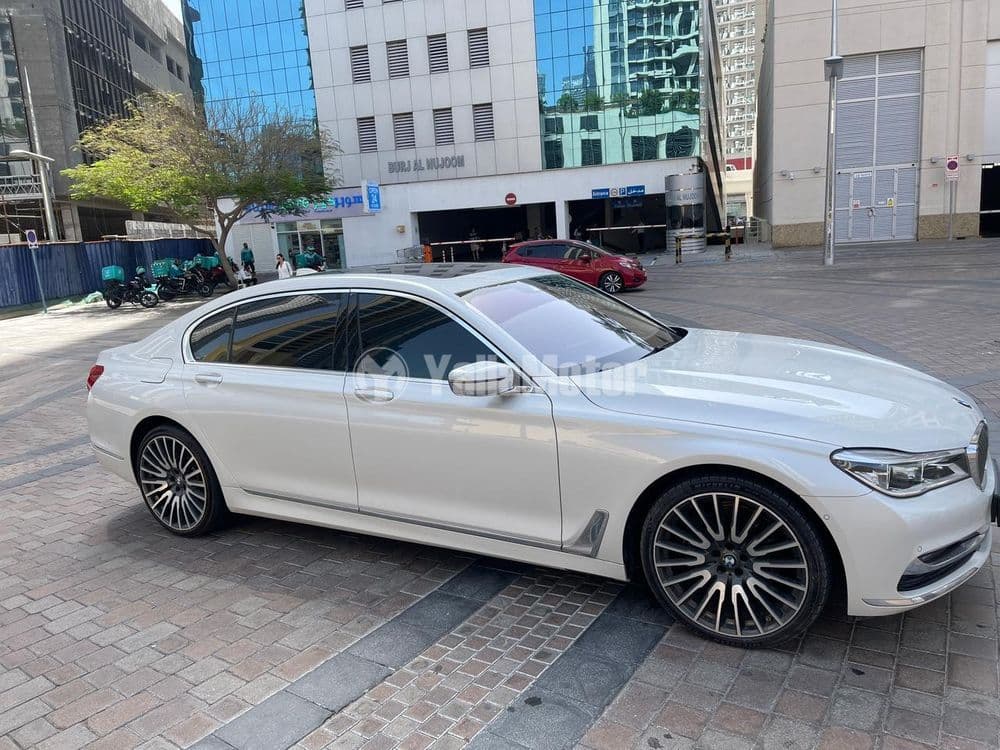 بي إم دبليو الفئة السابعة 740Li 2016 مستعملة