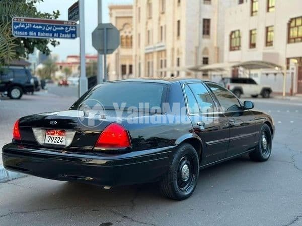 مستعملة فورد كراون فيكتوريا 2009