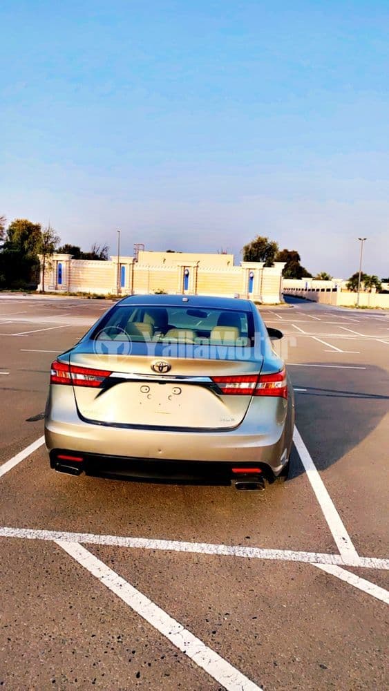 Used Toyota Avalon 3.5L XLE 2014