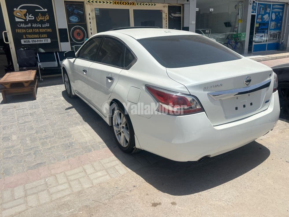 Used Nissan Altima 2.5 SV 2014