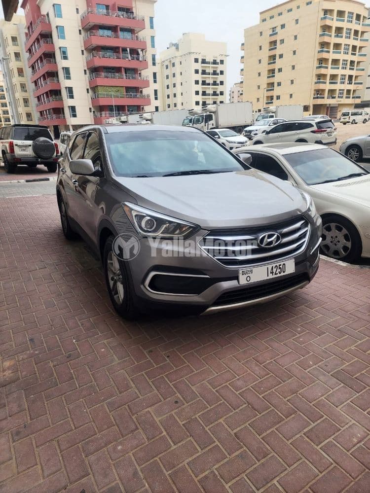 هيونداي سنتافي 2.4L Mid FWD 2018 مستعملة