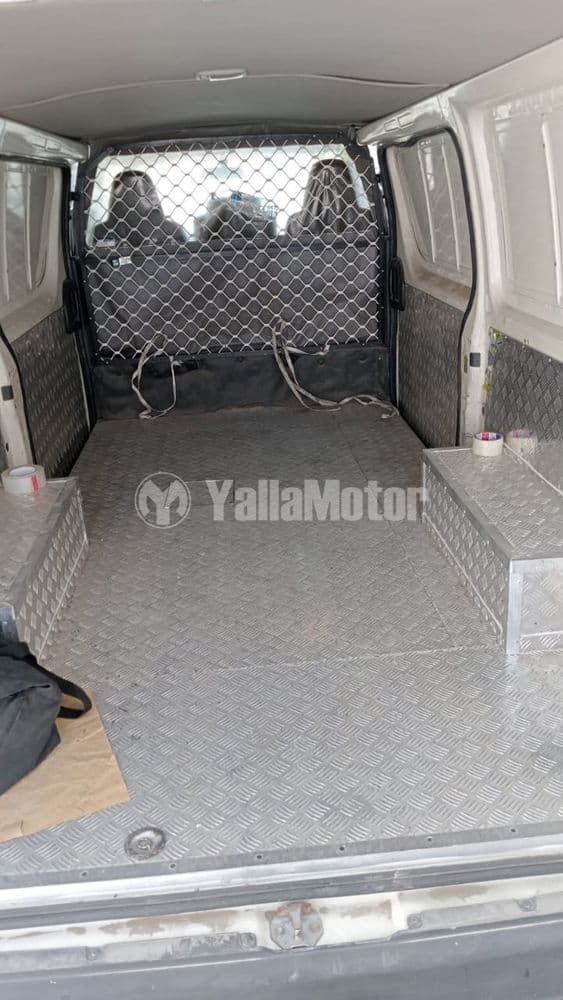 مستعملة تويوتا هايس Cargo Van 2014