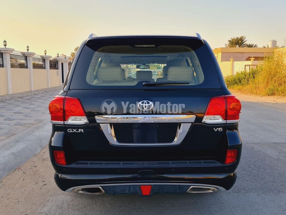 Used Toyota Land Cruiser 4.0L GXR 2015