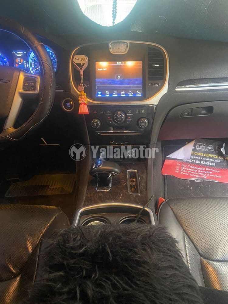 Used Chrysler 300C 3.6L V6 Luxury 2012