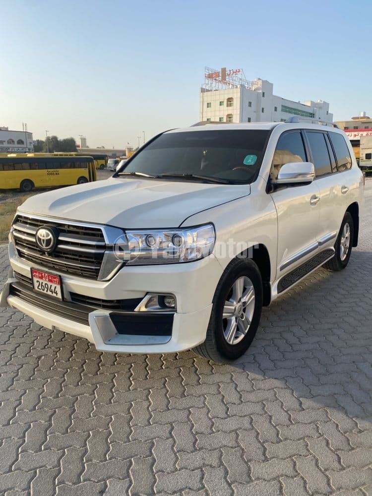 Used Toyota Land Cruiser 5.7 VXR 2013