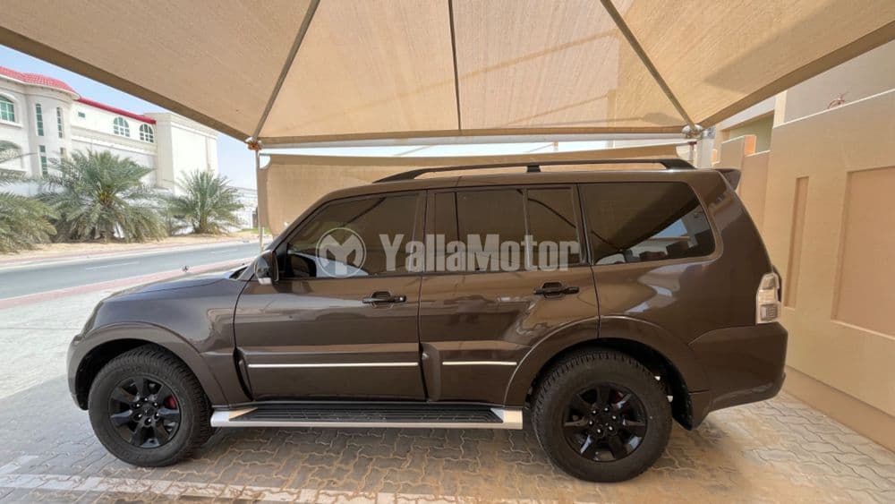 مستعملة ميتسوبيشي باجيرو 3.0L GLS 5 Door Mid 2019