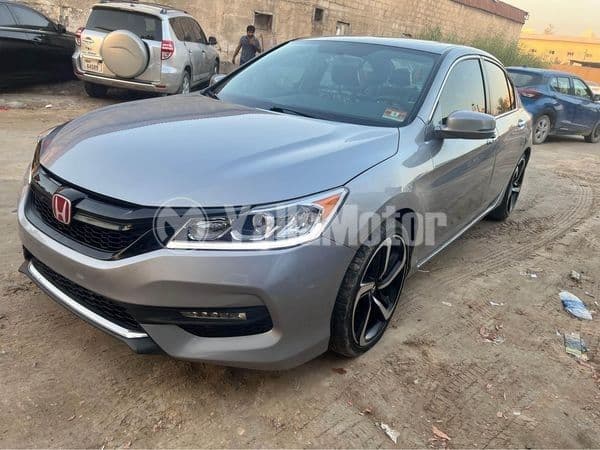 مستعملة هوندا أكورد 2017