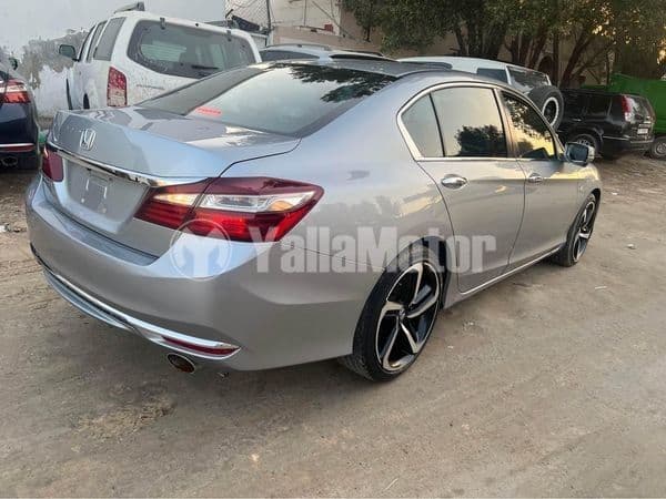 مستعملة هوندا أكورد 2017