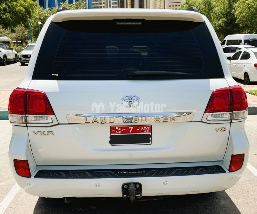 تويوتا لاند كروزر 4.6L VXR 2008 مستعملة