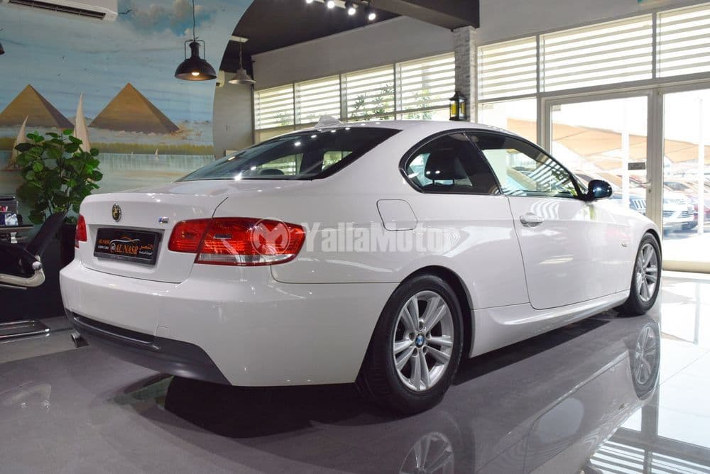 مستعملة بي إم دبليو الفئة الثالثة - كوبيه 320i 2009