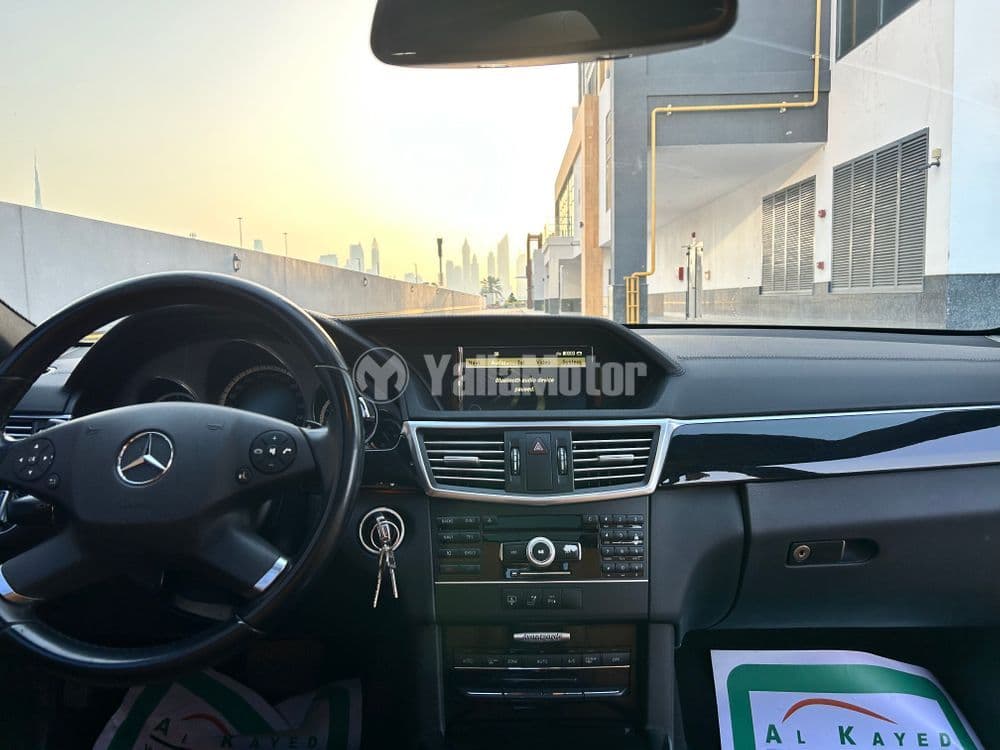 مرسيدس بنز الفئة -إي E 300 2011 مستعملة