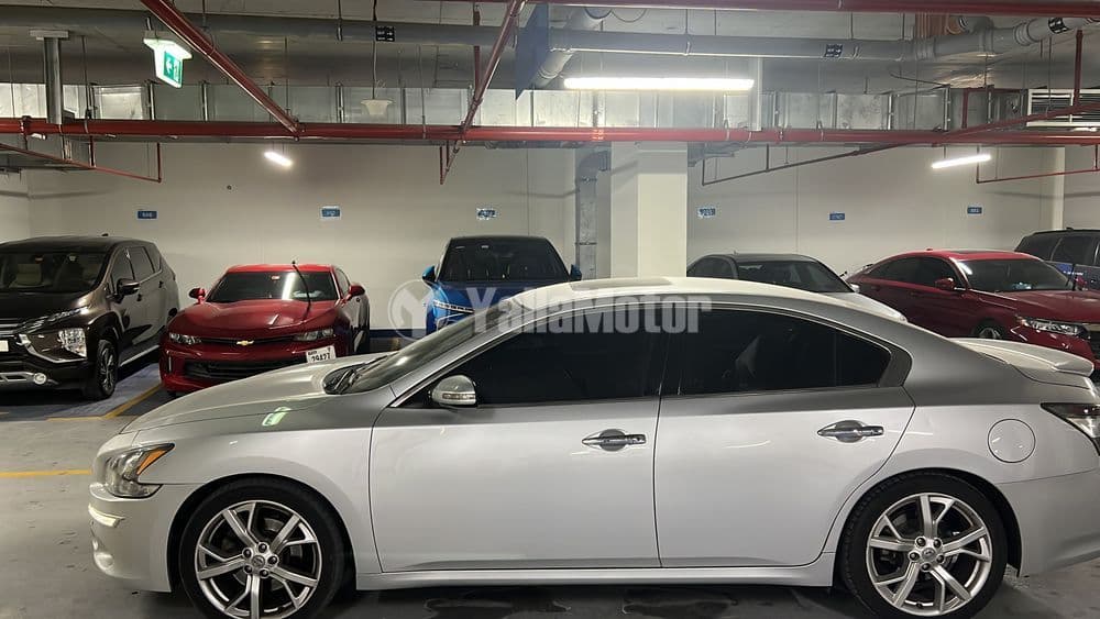 نيسان ماكسيما 3.5L SR 2015 مستعملة