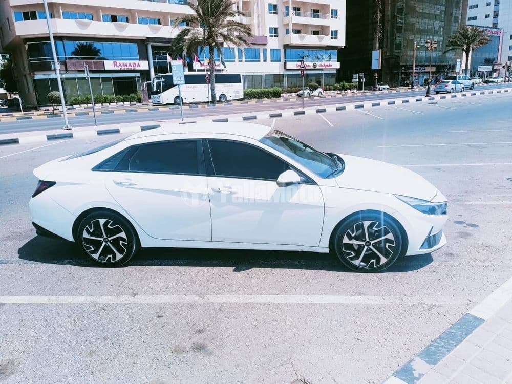 Used Hyundai Avante 2021