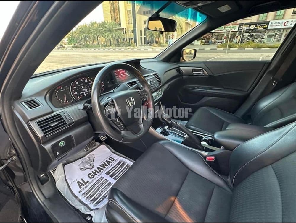 مستعملة هوندا أكورد 2.4 لتر إي أكس 2017