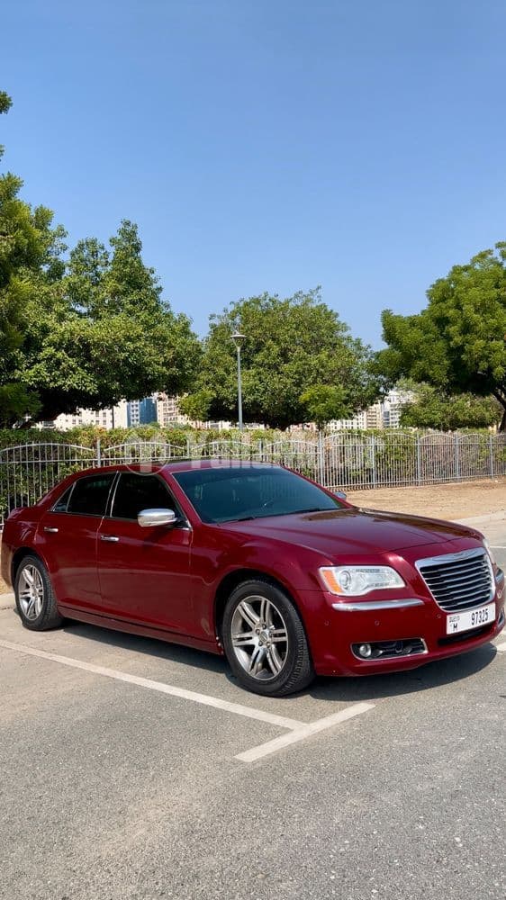 Used Chrysler 300C 3.6L 2013