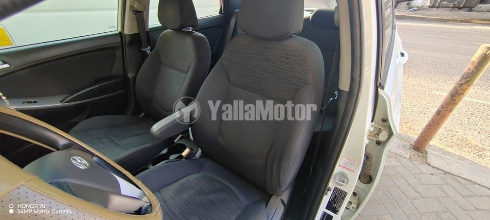 مستعملة هيونداي أكسينت 1.4L 2015