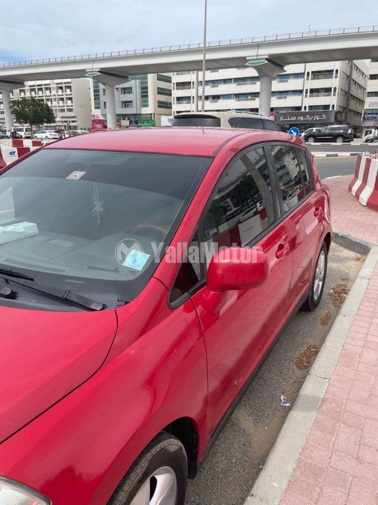 Used Nissan Tiida 1.8 Hatchback 2011