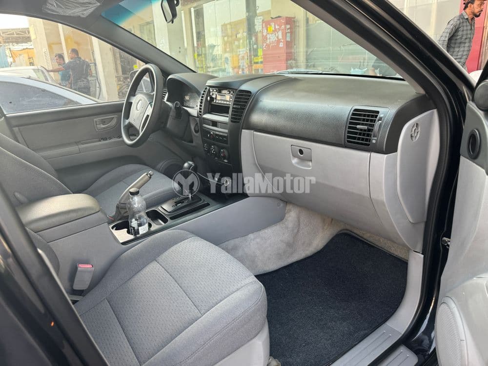 كيا سورينتو 2.4L 5 Seater 2006 مستعملة