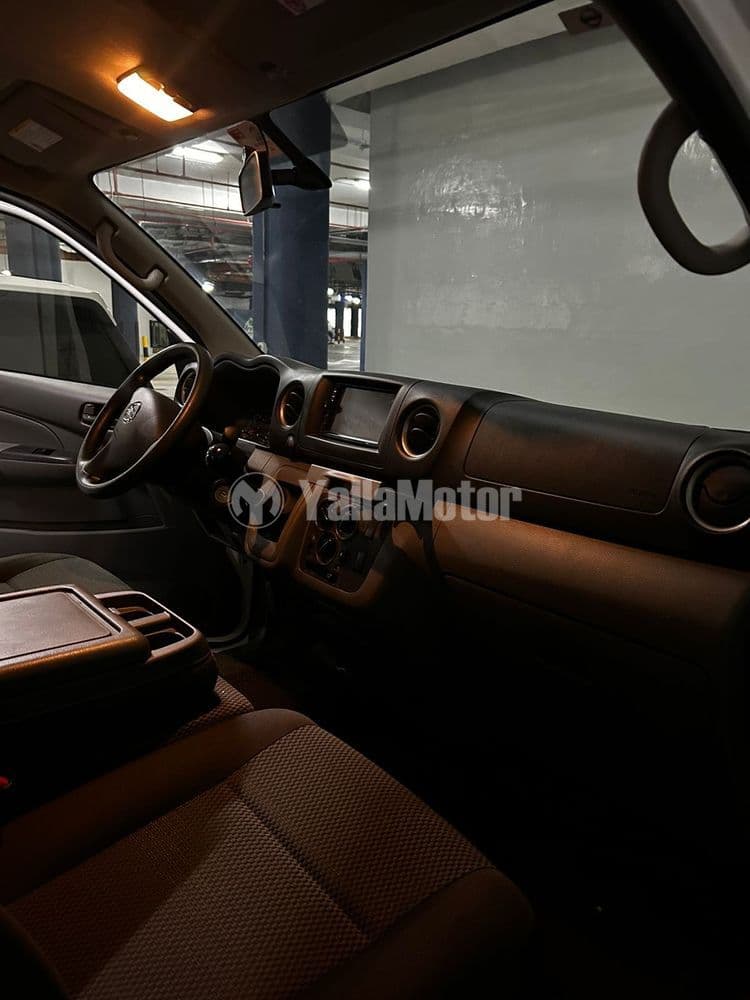 نيسان أورفان 2.5L Panel Van Standard 2021 مستعملة