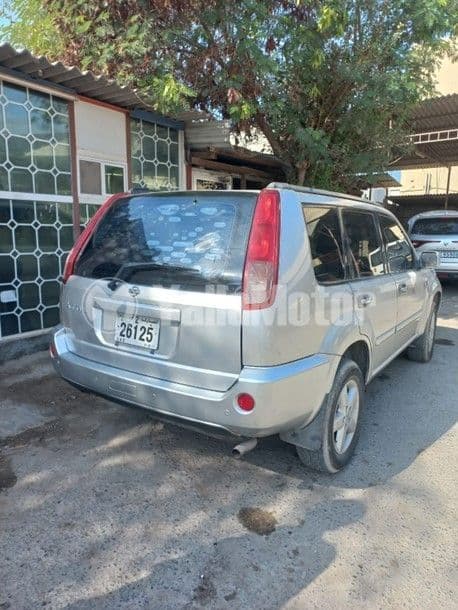 نيسان إكس تريل 2.5 S 4WD 2009 مستعملة