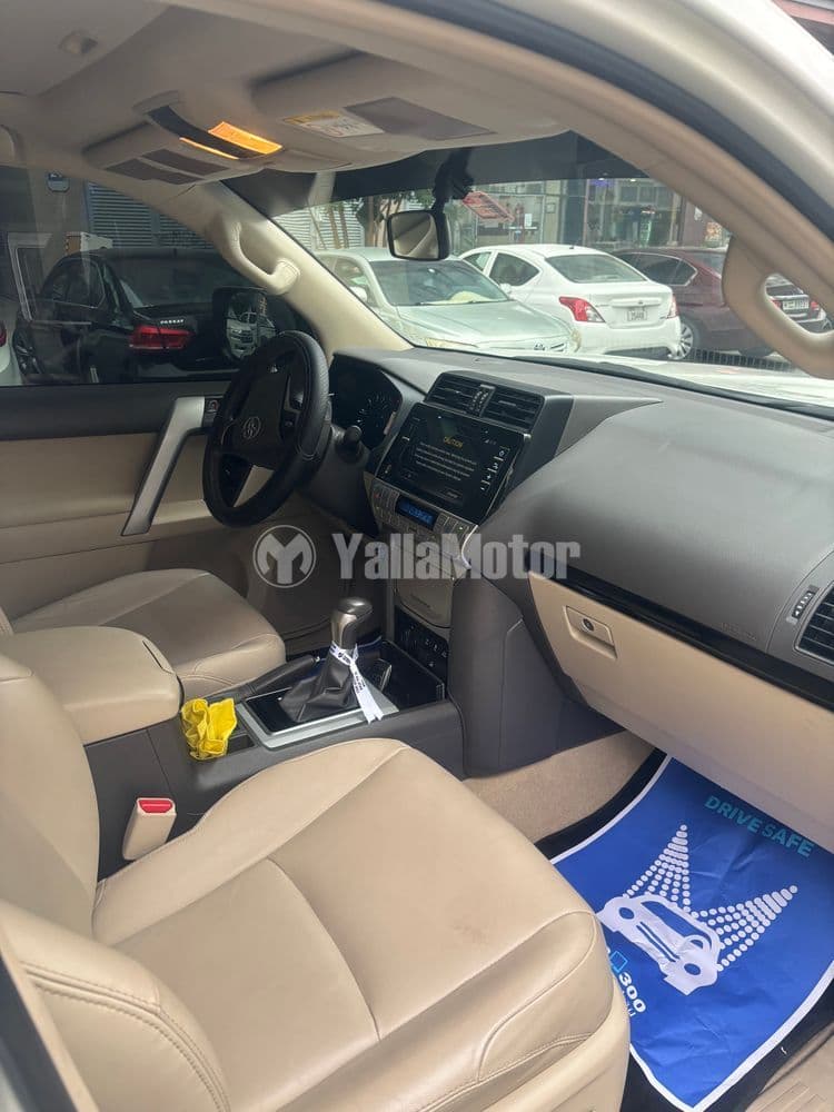 تويوتا لاند كروزر برادو 4.0L VXR 2019 مستعملة