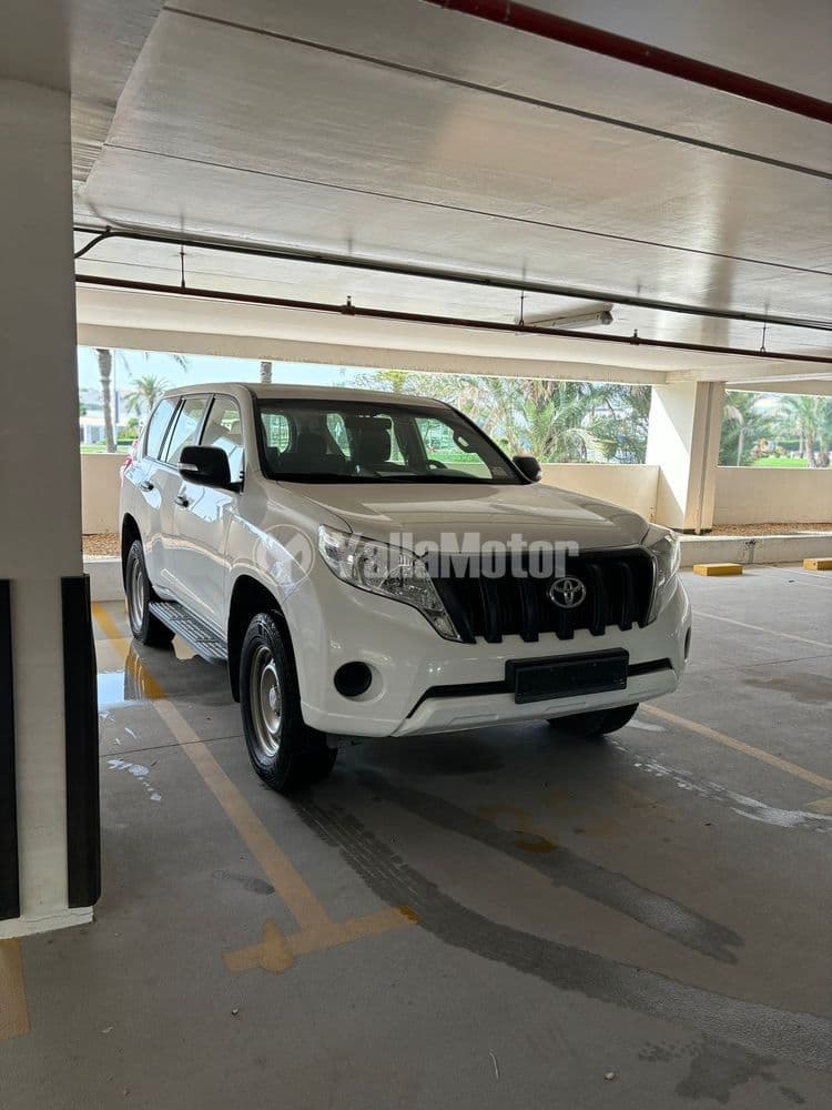 مستعملة تويوتا لاند كروزر برادو 2.7L TX 2017