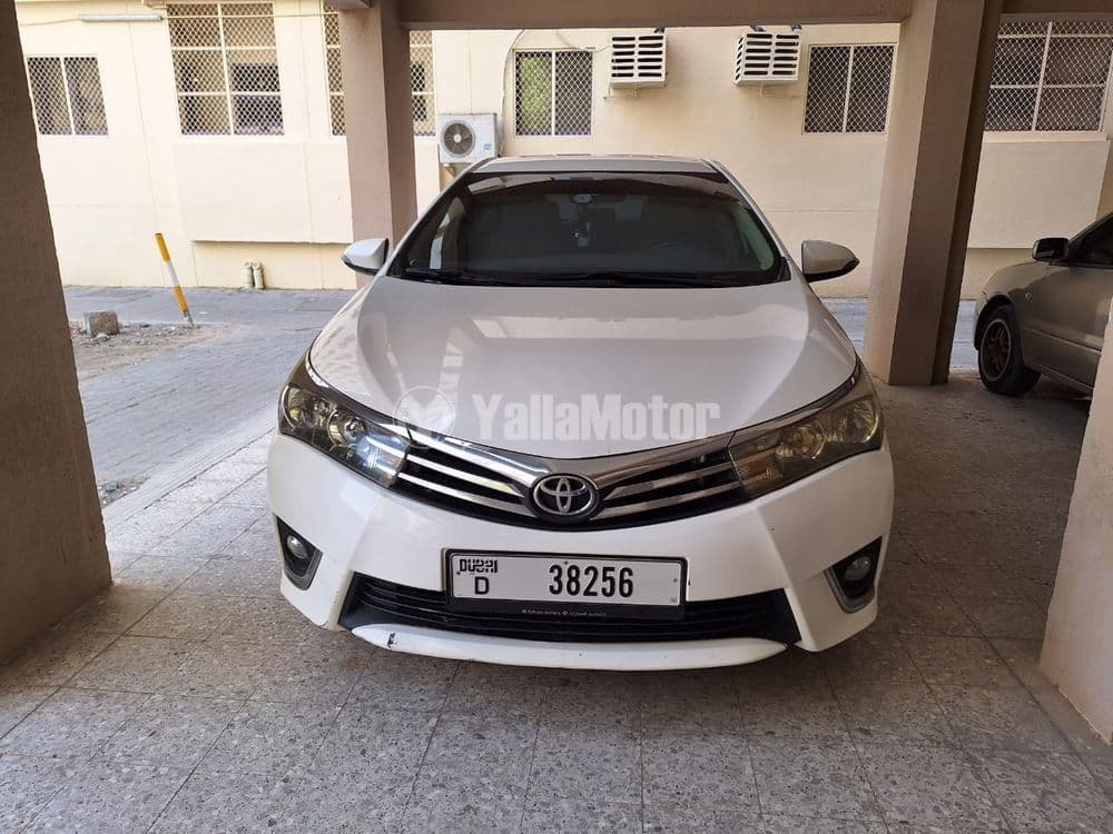 Used Toyota Corolla 1.6L SE 2015