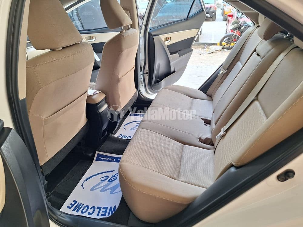 تويوتا كورولا 1.6L SE 2015 مستعملة