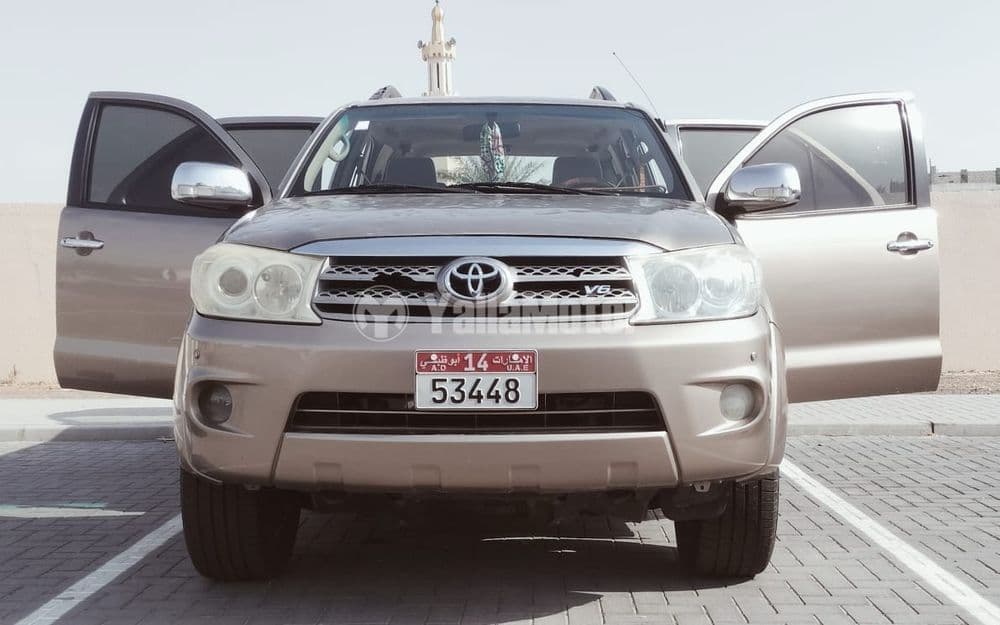Used Toyota Fortuner 4.0L (4X4) 2009