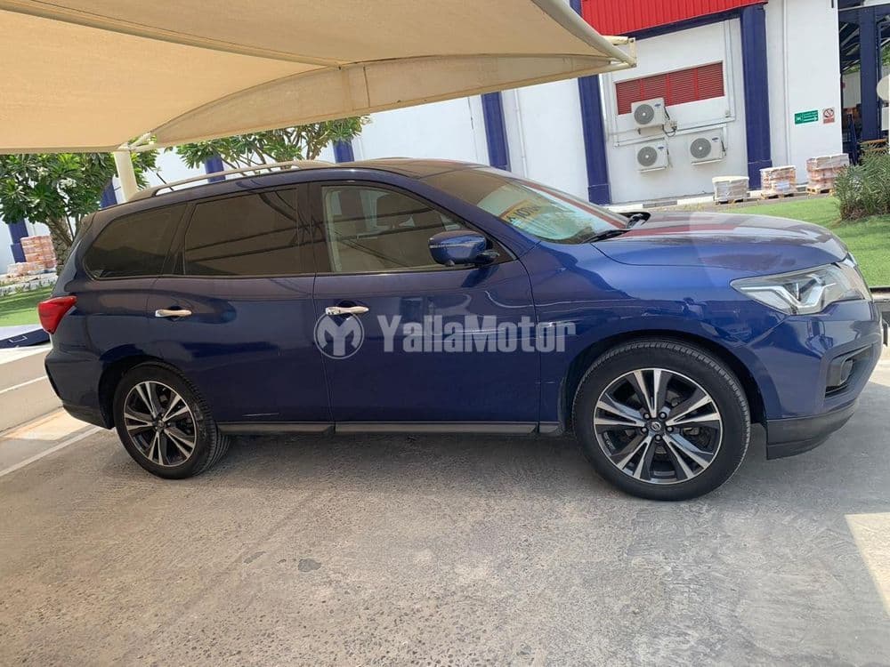 نيسان باثفايندر 3.5L SL 4WD 7 Seater 2018 مستعملة