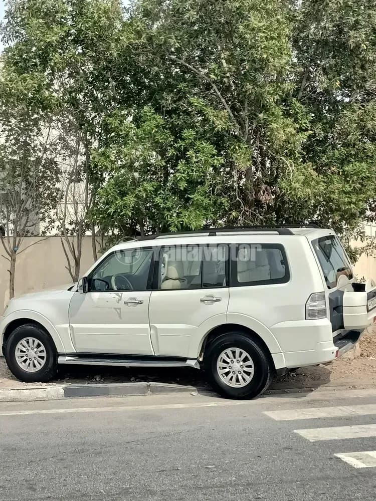 Used Mitsubishi Pajero GLS V6 2014