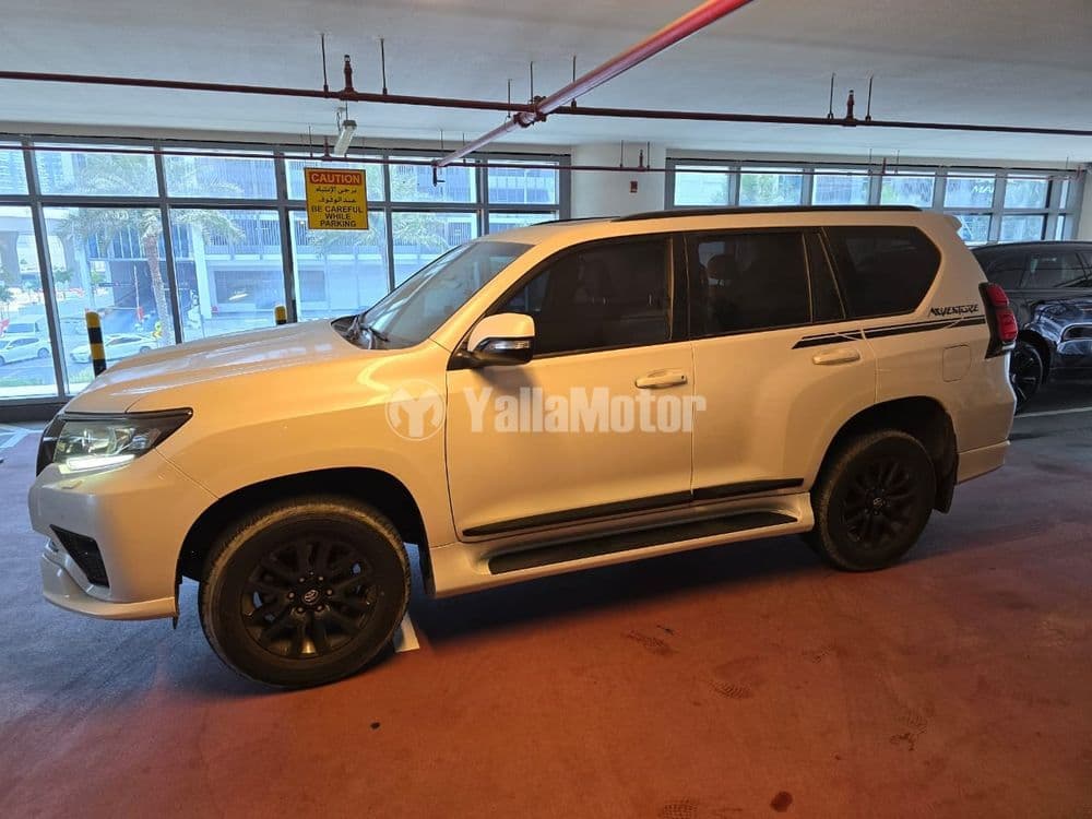 مستعملة تويوتا لاند كروزر برادو 4.0L Adventure 2021