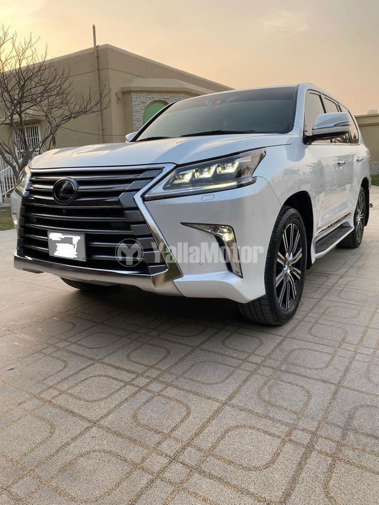 Used Lexus LX 570 5 door 5.7L 2021