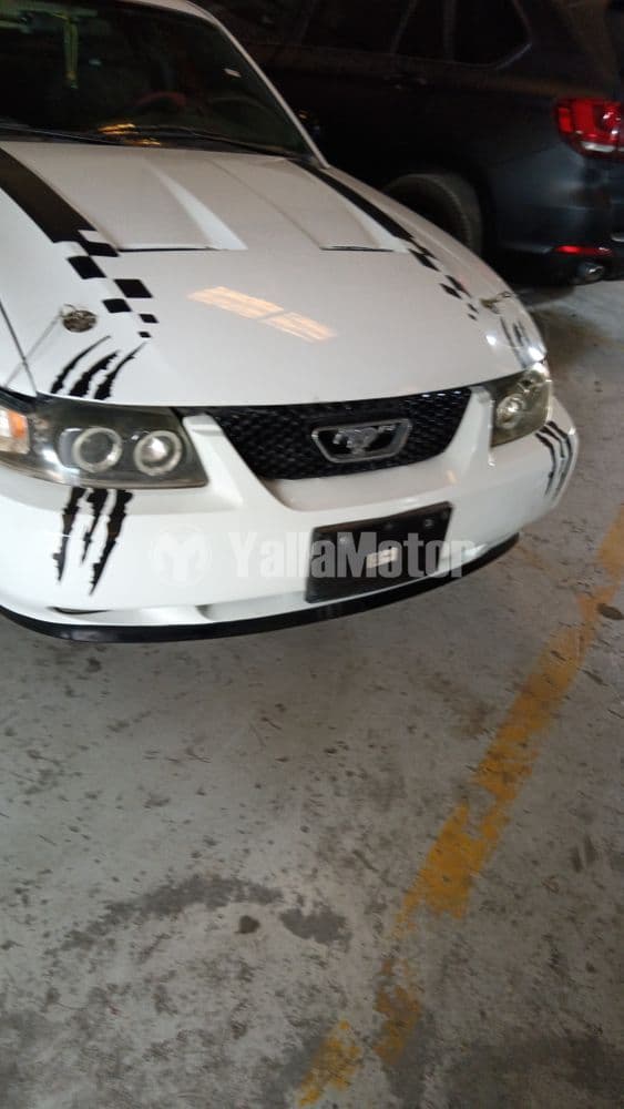 فورد موستانج كوبيه 3.7L روش 2002 مستعملة