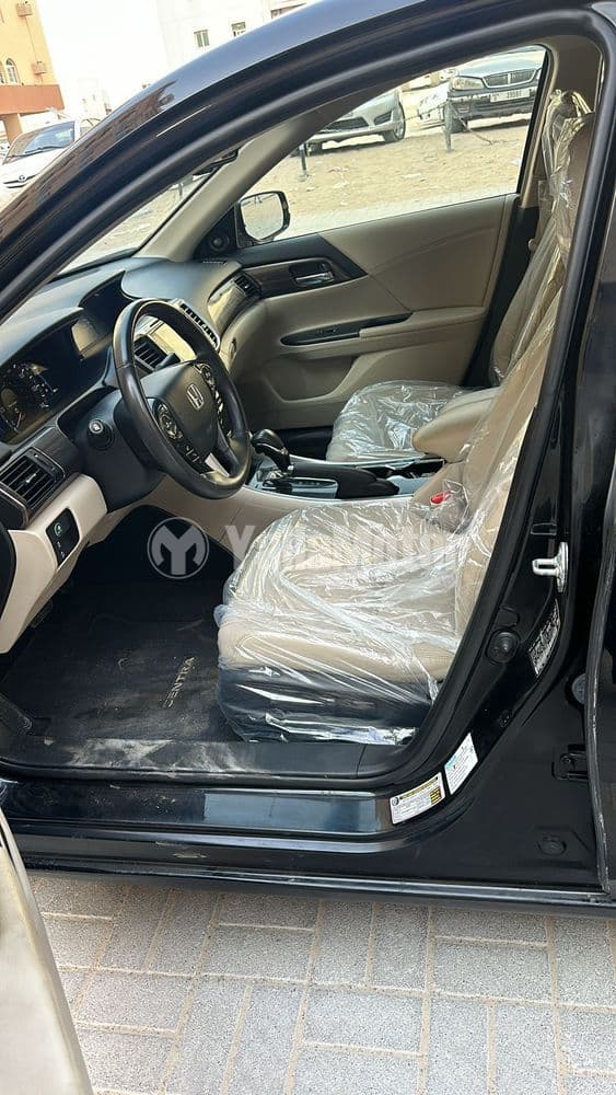 هوندا أكورد 2.0L EXL Hybrid 2017 مستعملة