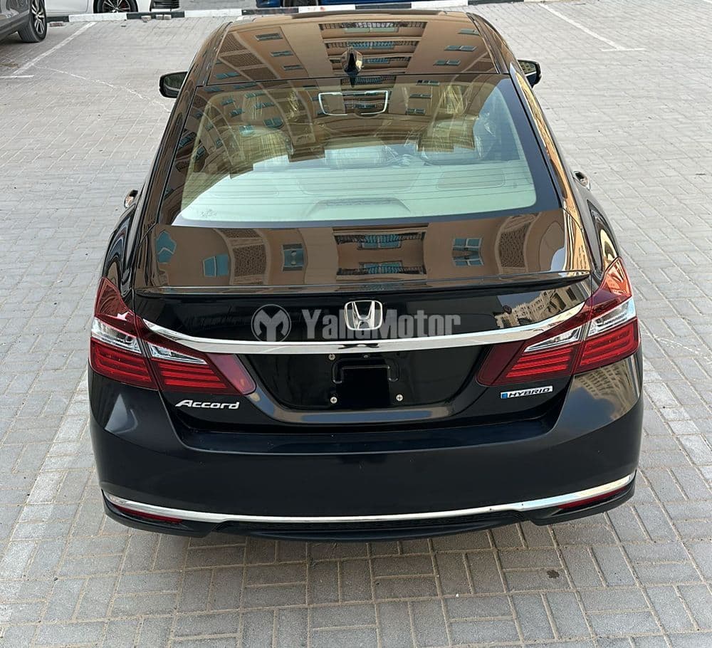 هوندا أكورد 2.0L EXL Hybrid 2017 مستعملة