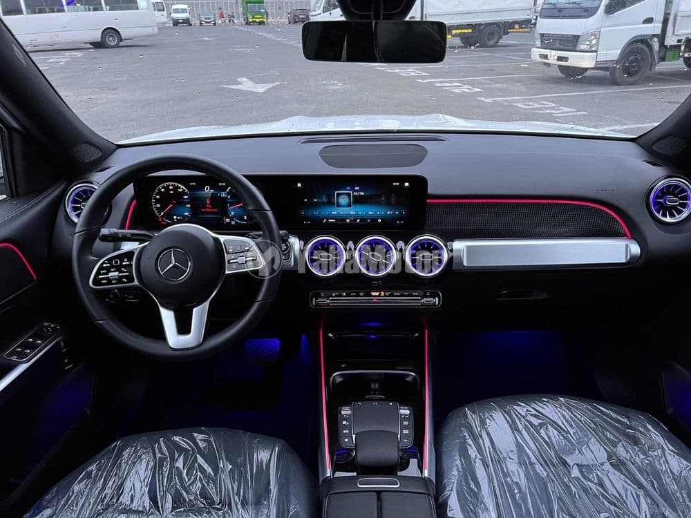 مستعملة مرسيدس بنز GLB 250 4MATIC 2022