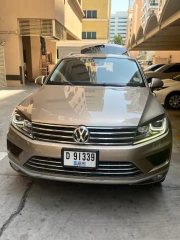 Used Volkswagen Touareg 3.6L SEL 2017